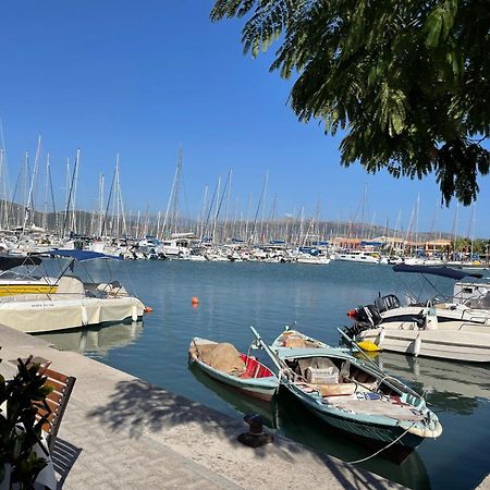 Traditional Lefkas Marina House Lefkada City Bagian luar foto