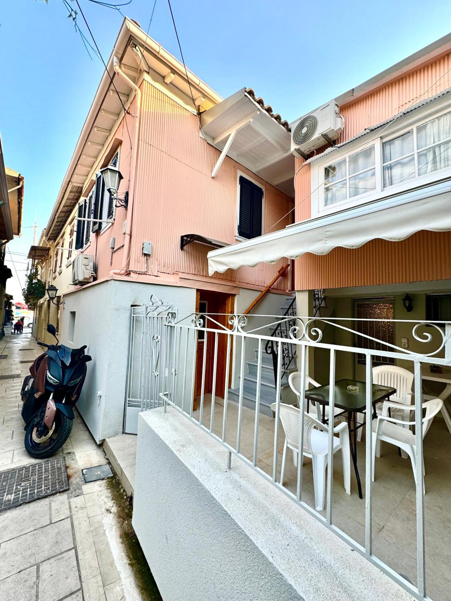 Traditional Lefkas Marina House Lefkada City Bagian luar foto